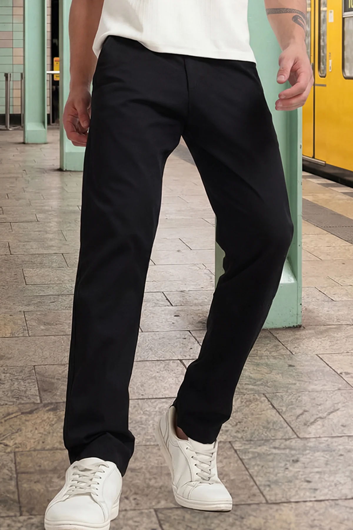 Ownd Black Casual Regular Fit Fit Casual Trousers