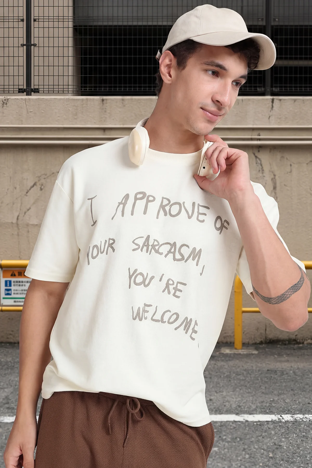 Ownd Off White Casual Oversized Fit Fit T-Shirts