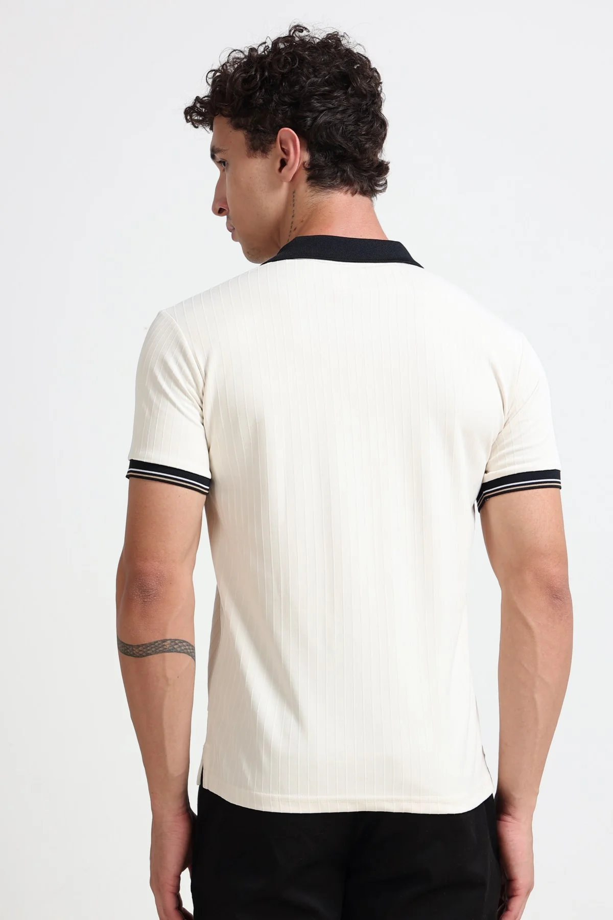 Ownd Off White Casual Regular Fit Fit T-Shirts - Image 5