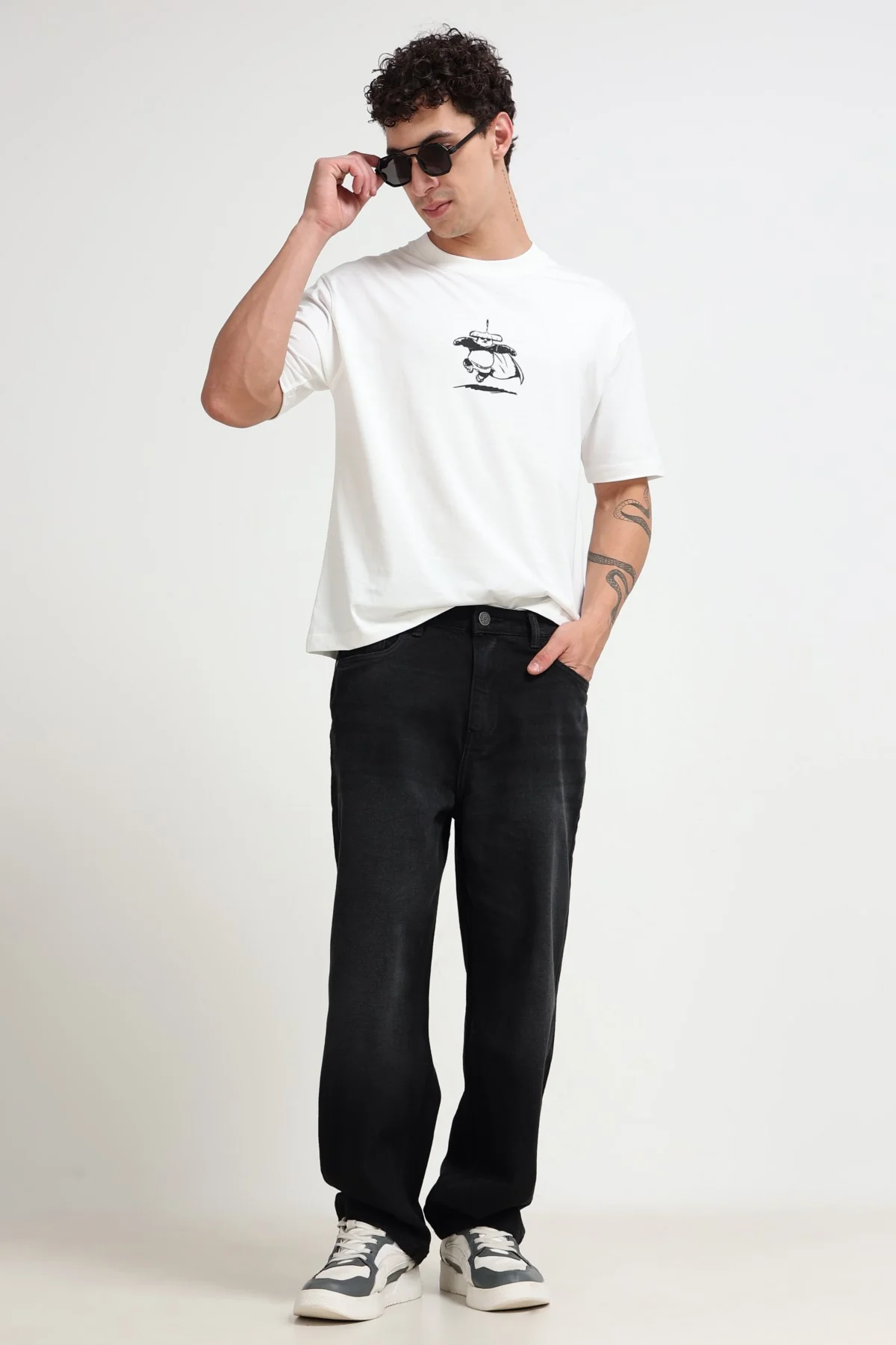 Ownd White Casual Oversized Fit Fit T-Shirts - Image 6